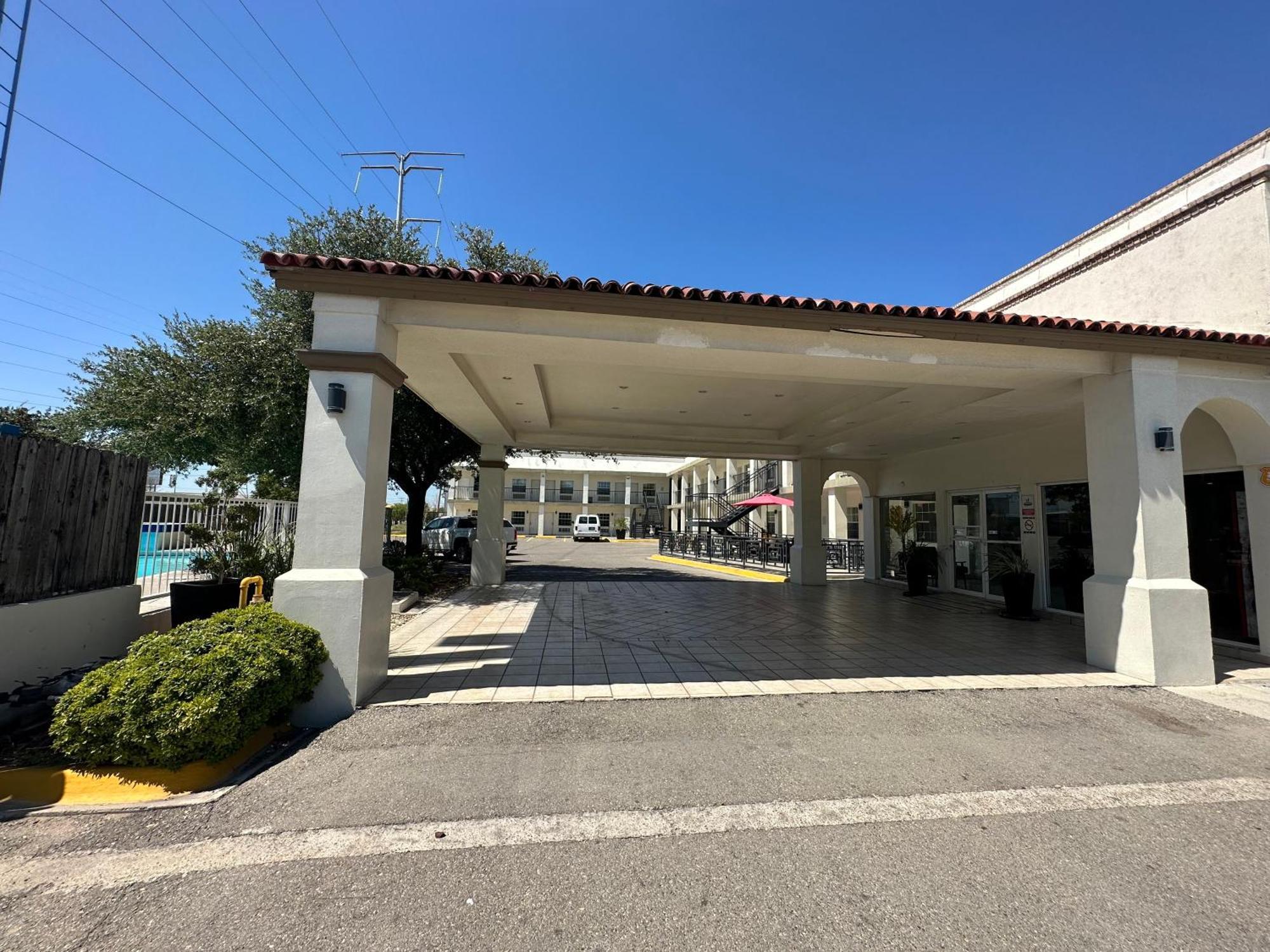 Hotel Quinta San Carlos Inn Manuel Valdez Exterior foto